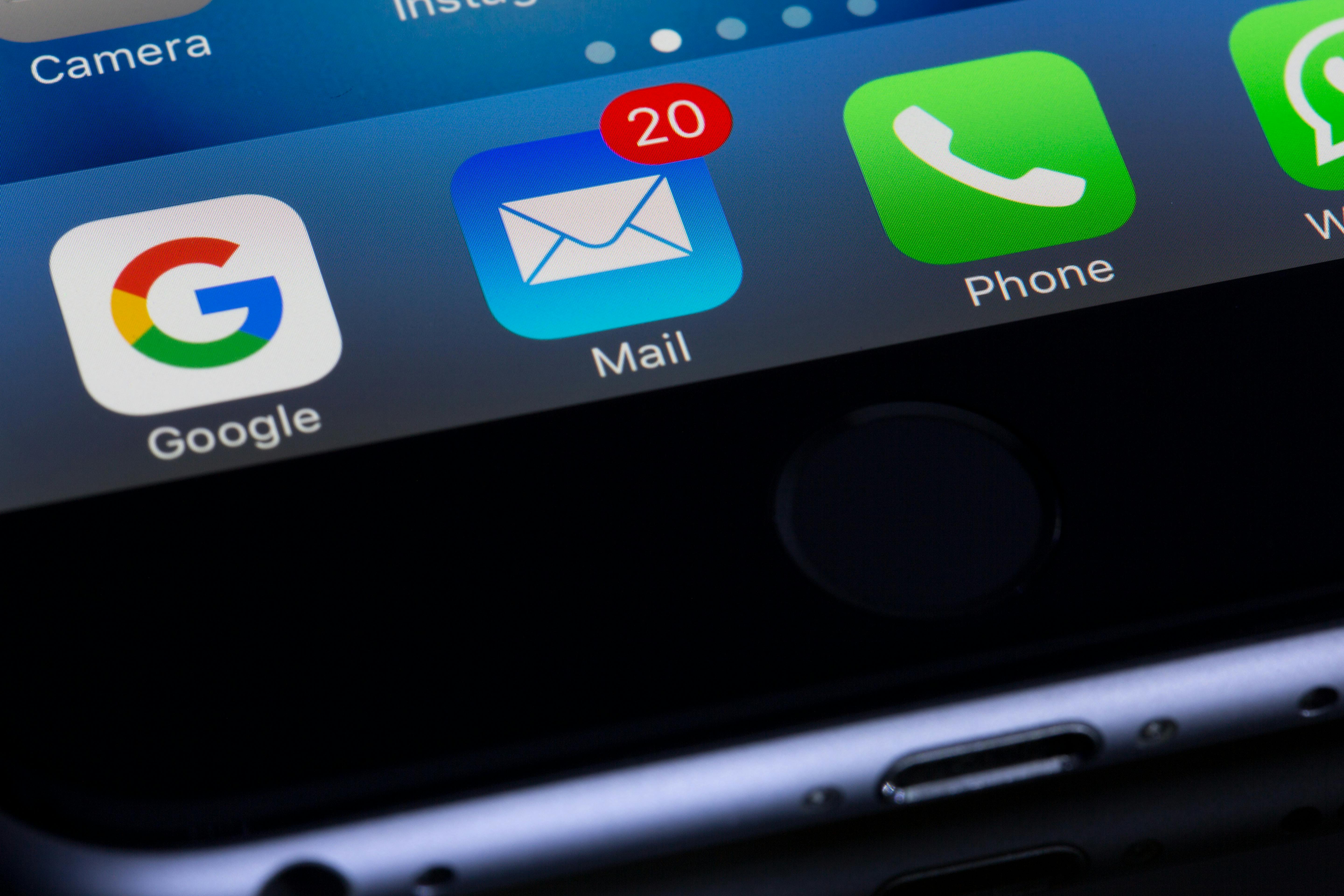 EZ2Book SMS and email notifications settings